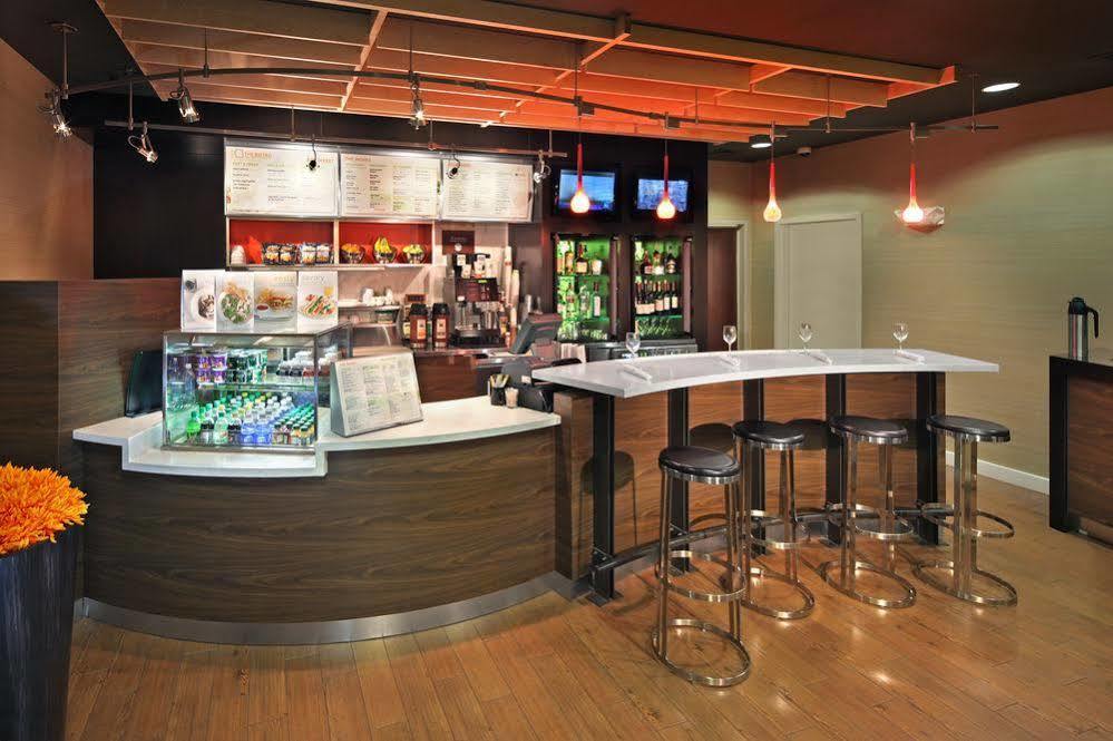 Hotel Courtyard By Marriott Norwich Esterno foto